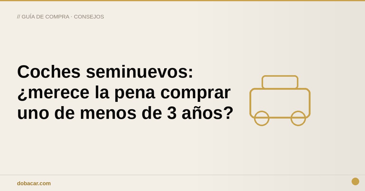 Coche moderno recién lavado en un concesionario
